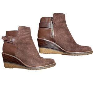 Cole Haan Brown Suede Leather Wedge Heel Ankle Boots Size 9 Side Zip Bootie